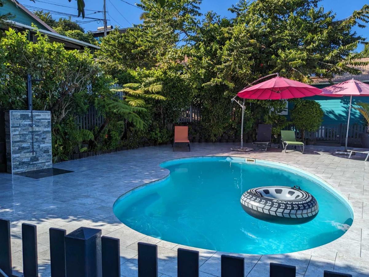 Les Kreol'Inns Chalets De Charme แซ็งต์-เลอ ภายนอก รูปภาพ